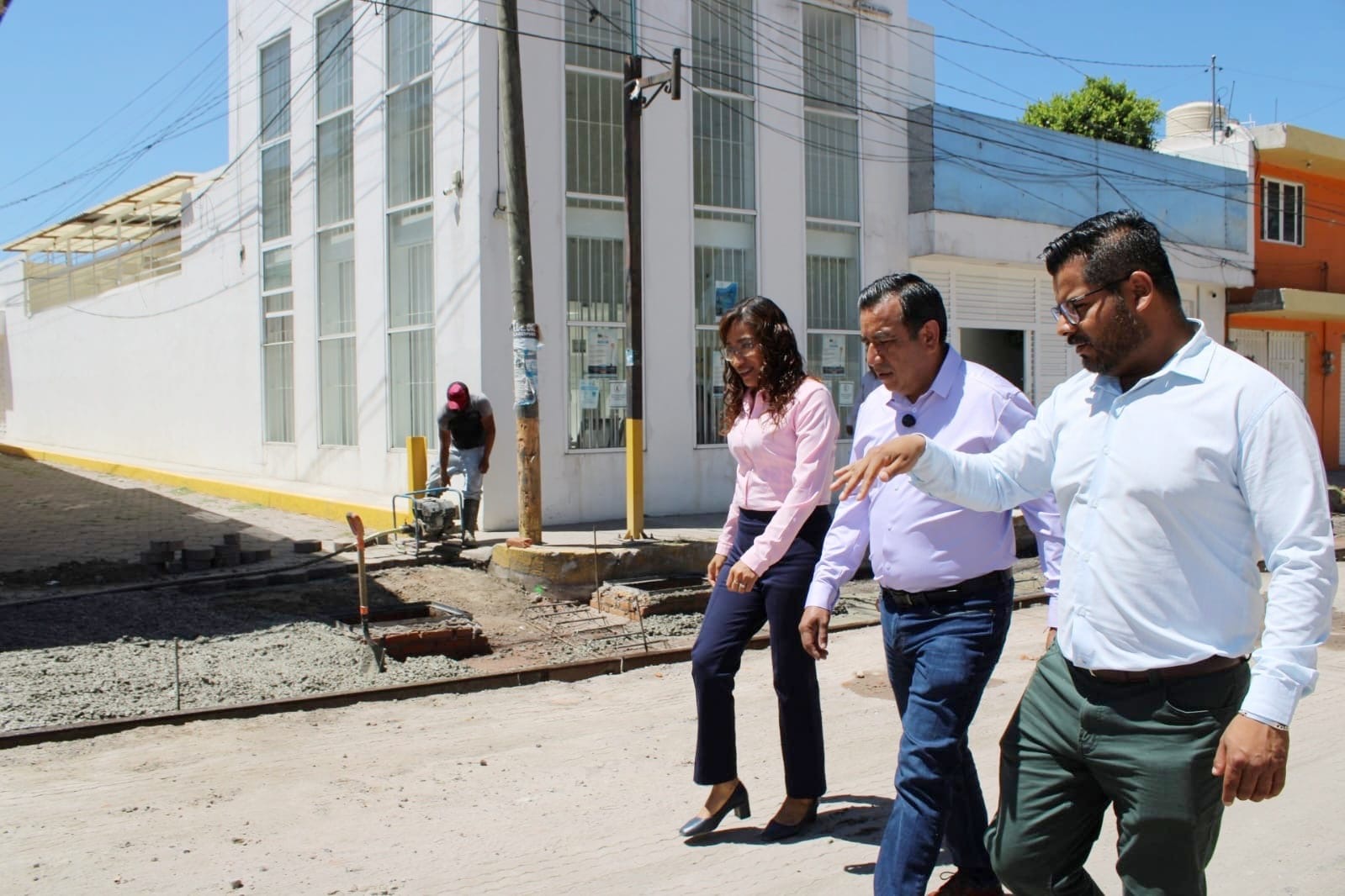 SUPERVISA IDELFONSO CARRO ROLDÁN AVANCES DE LA REHABILITACIÓN DE LA AVENIDA JUÁREZ, UNA OBRA HISTÓRICA QUE PONE FIN A MÁS DE 40 AÑOS DE ABANDONO EN PANOTLA