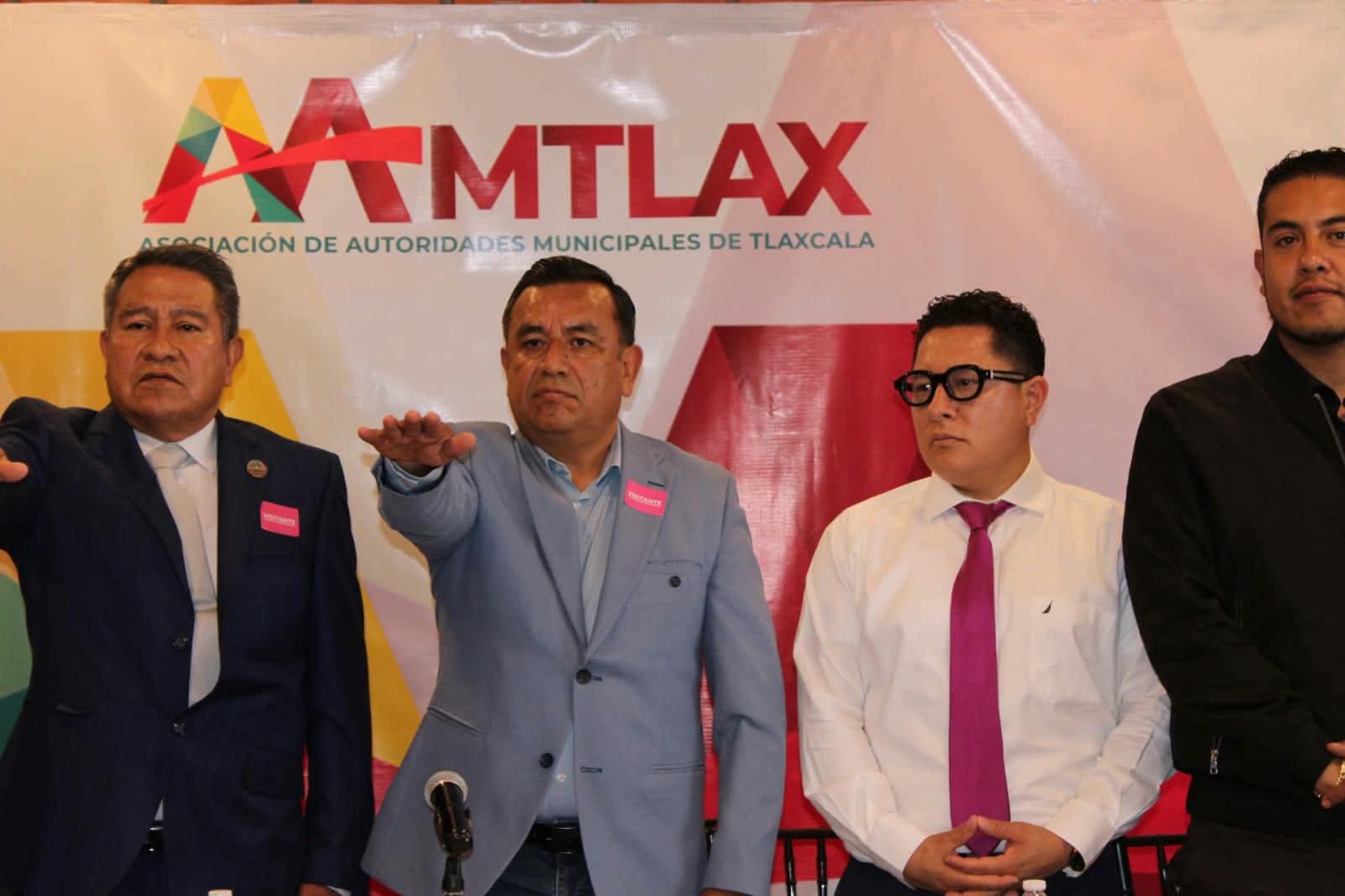 IDELFONSO CARRO ROLDÁN ASUME LA PRESIDENCIA DE LA #AAMTLAX PARA FORTALECER LA UNIDAD Y COORDINACIÓN ENTRE MUNICIPIOS